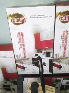 8 Buah Pisau Set: Hadiah Yang Tahan Lama & Berkualitas