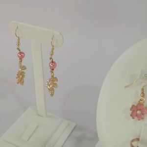 White PU Leather Series Jewelry Display Props Rings Earrings Necklaces Display Rack Jewelry Store Window Counter Showing Stand
