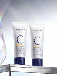 SKYNFUTURE | Upgraded Gentle Deep Cleansing Oily Skin Suitable Face Wash