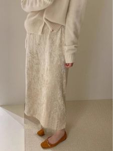 Retro Ice Flower Velvet Skirt Womens Mid-Length Autumn and Winter High Waist All-Matching Straight Split Thickened Arm Covering One-Step Skirt