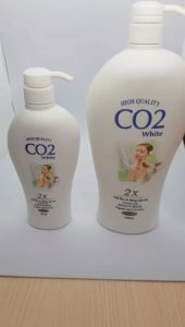 Sữa tắm CO2 Hight Quality White 2X Enrich Goat Milk Shower Gel 500ml & 1100ml (tinh chất sữa dê giữ ẩm sáng mịn da hương nước hoa dịu nhẹ) 2Trucos