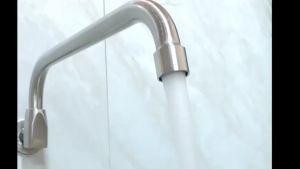 304 Stainless Steel Wall Mounted Hotel Single Cold Water Tap Swivel Spout Kitchen Sink Swing Faucet