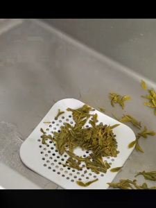 Durable Silicone Square Shower Drain Cover Prevents Sink Clogging Shower Drain Strainer Adsorption Sink Strainer Convenient