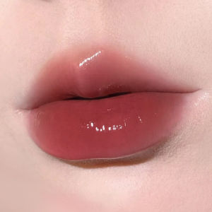 Luminous Watermelon Glossy Lip Glaze Womens Moisturizing Glass Lipstick Natural Look Mirror Finish Lip Tint Small Niche Brand