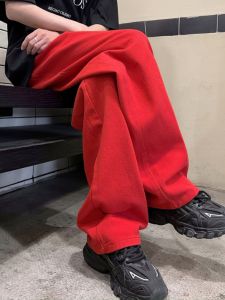 กางเกงยีนส์ทรงหลวมสไตล์อเมริกันย้อนยุคสีแดงสด กางเกงขายาวทรงตรงขากว้างสำหรับผู้ชาย กางเกงขายาวทรงตรงสำหรับผู้ชาย