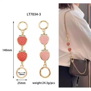 รูปสตอเบอร์รี่ สายโซ่ต่อ ขยายสายกระเป๋าแบบเปลี่ยน อุปกรณ์เสริมกระเป๋า  alloy bag chain LT7034-3
