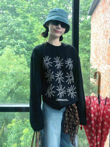 Áo Thun Cotton Dài Tay in Họa Tiết Hoa Mặt Trời Cho Cặp Đôi Mùa Thu 2025 Phong Cách Hàn Quốc Dáng Rộng Cổ Tròn in Họa Tiết