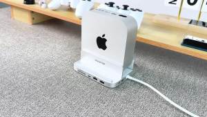 PULWTOP Mac Mini M4 Dock with 4TB M.2 SSD Enclosure & HD4K USB-A/C 10Gbps SD/TF for Mac Mini M6 M5 Pro M4/M4 Pro