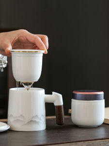 ถ้วยชาเซรามิคญี่ปุ่นสำหรับงานปาร์ตี้ออฟฟิศ ถ้วยชาแยกน้ำ ถ้วยชานำเข้าจากจีนแผ่นดินใหญ่ กล่องของขวัญ ถ้วยชาแกะสลักรูปตัวอักษรส่วนบุคคล