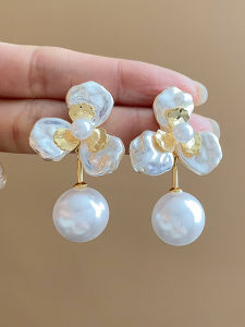 925 Sterling Silver Earrings White Flower Pearl Vintage Baroque Luxury Feelings Ear Jewelry Feminine Floral Pattern for Women