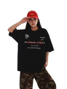 T-Shirt Wanita Hitam Lengan Pendek - Motif Huruf Keren & Desain Aesthetic Katun Es Bernapas Premium 2025 Streetwear Oversize Bahu Tepat Slim Fit Baju Kasual Trendi Gaya Korea uslimah Friendly Kaos Santai Untuk Hangout Streetwear Santai Nyaman