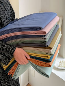 ผ้าคลุมเตียงผ้าฝ้ายแท้ล้างแล้ว ชุดนอนผู้ชาย ชุดสามชิ้น ผ้าฝ้ายแท้สีพื้น สไตล์ KISS DEAR ปิดด้วยซิป ผลิตจากจีนแผ่นดินใหญ่