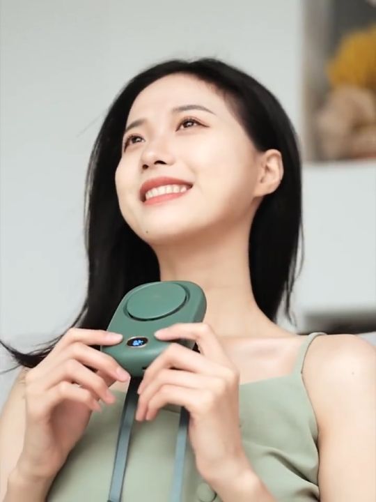 SG Stock Mini Portable Rechargeable Neck Fan USB Charging Fan Large Wind Neck Waist Fan Sports