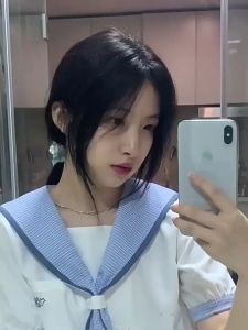 Nicedays🍒Poni Palsu Wanita Temperamen Lembut Poni Palsu Wanita Mode Wig Kelas Menengah Wig Berbulu Alami