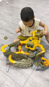 BYJ Engineering Base Adventure Construction Vehicles Building Play Set for Kids
