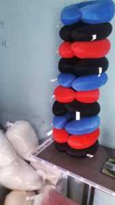Bantal leher