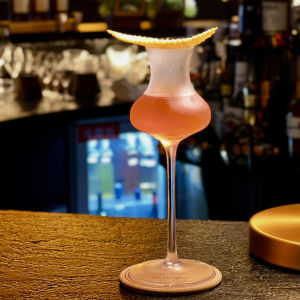 Crystal Glass Cocktail Cup Tasting Whiskey High Foot Cup Coffee Glass Cup for Sake And Spirit Enjoyment Japanese Style Bar GTP