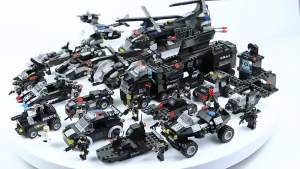 CoolToy 500 PCS SWAT Block Polisi Mainan Brick Blok Black Hawk Building Military Hadiah Ulang Tahun Mainan Anak Laki Laki