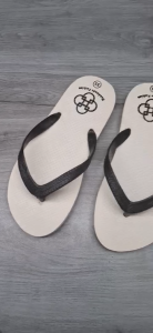 Dép xỏ ngón bé trai ( form nhỏ đặt tăng size) size 24 đến 34 nhiều màu sắc chất liệu đế cao su quai dẻo mềm mang êm chân