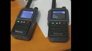 Singapore ready stock 2 pcs of Island Wide (World Wide) SIM radio PoC radio Tetocom ES900 Lifetime License Free Long Range Distance Support Private Call Group Call 4G LTE POC Radios Desktop charger PTT Over Cellular 4G LTE POC Walkie Talkie