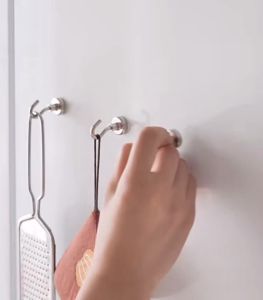 Magnetic Hook Refrigerator Magnet No Punching Traceless Magnetic Sticky Hook Bathroom Iron-Absorbing Anti-theft Door Magnet
