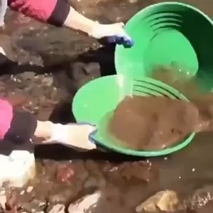 15 Inch Large Capacity Gold Pan Sieve Dish Plastic Gold Panning Plate Practical Gold Filtrate Tool