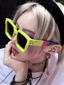 Stylish American Color Block Square Frame Sunglasses for Men and Women Anti-UVA/UVB Sunshade Elegant Classic Retro Wind