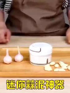 Máy Xay Tỏi Ớt Mini – Máy Xay Tỏi Ớt Cầm Tay- Máy Xay Đa Năng Cầm Tay Kéo Dây – Nhỏ Gọn Tiện Lợi Dễ Sử Dụng
