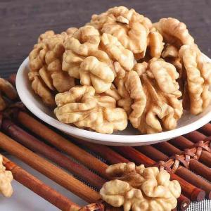 Baked Honey Coated Raw Walnut Kernels