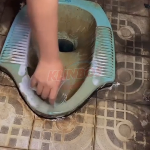 Klinbos Pembersih Toilet Dengan Hygienic Protection Ampuh Angkat Kerak dan Lawan Bau Tak Sedap