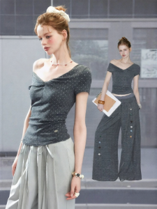 unifree | Áo Thun Thiết Kế Nút Bánh Quẩy Ở Vai Xệ