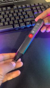 KIVEE เลเซอร์พอยเตอร์ รีโมทพรีเซนไร้สาย + ปากกาทัชสกรีน Presenter Wireless Remote Controller USB & USB C Pointer สำหรับ Mac, Win, Projector, PPT, Powerpoint และ Pen
