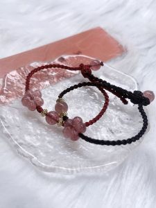 Strawberry Crystal Hand Chain Red Rope Simple Style Crystal Jewelry Fashionable Accessory for Love Attraction And Marriage Luck