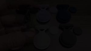 Ốp Silicon Bảo Vệ Cho Thiết Bị Định Vị AirTag - Vỏ Chống Nước Chống Thất Lạc Với Ghim Cài Giấu Kín Phụ Kiện Hình Kẹo Dễ Thương Dành Cho Trẻ Em