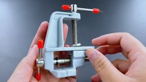 Ragum Table Klem Catok Meja Mini Bench Clamp Table Alat Jepit Project Elektronik atau Mekanik