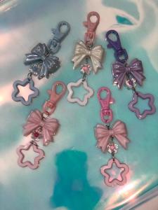 Ganci gantungan kunci pita bintang manic