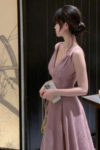QFN | Đầm Camisole V-Neck Tím Elegance Mùa Hè