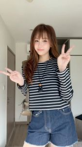 TheBlueTshirt - Áo thun croptop kẻ sọc tay dài cổ tròn cho nữ - Favorite Tee