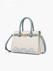 Elegant Embroidered Chinese Style Womens Handbag Luxury Capacity Gift Bag Soft Leather Zipper Closure Commuter Bag Large Size