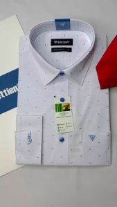 Áo sơ mi dài tay Việt Tiến trắng xanh chấm họa tiết 1S6524