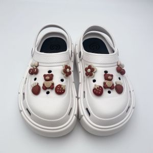 Crocs Jibbilz หมีเท็ดดี้เรซินสีแดงไวน์ที่ถอดออกได้ DIY รองเท้ารองเท้ารองเท้าอุดตันสำหรับตกแต่ง Crocs