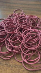 KARET MURAH WARNA WARNI PENGIKAT BUNGKUSAN MAKANAN ISI 500 GRAM RUBBER BAND