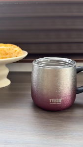 Mug Gradient Tyeso: Desain Unik & Kualitas Tinggi