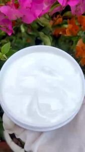 Kem tái tạo bong da body giúp da nâng tone và trắng mịn tái tạo da sạch thâm nám bong mạnh sau 7-10 ngày Loại bỏ da chai lì đen nhẻm kem thơm mịn an toàn