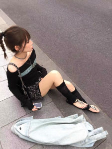 Dép Xỏ Ngón Đế Phẳng Màu Đen Mùa Hè Cho Nữ Đi Biển Phong Cách Mới Đế EVA Đế Bằng Đế Cao Su Đế Tròn Gót Thấp