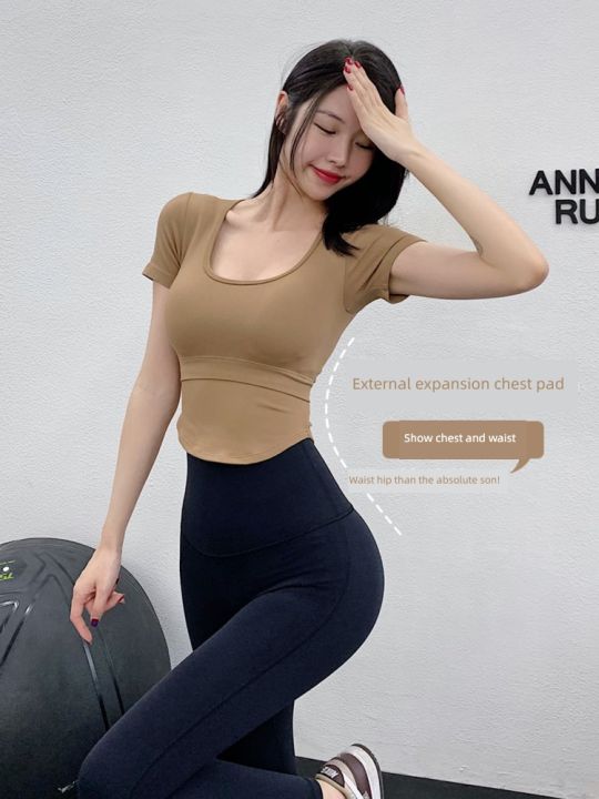 Annerun Integrated Cup สปอร์ตบรา เสื้อท่อนบน โยคะฟิตเนสวิ่งแขนสั้น ผู้หญิง รัดรูป เสื้อยืดพอดี ระบายอากาศได้ดี Moisture Wicking
