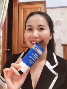 Kem Giảm Gân Tay Chống Lão Hoá Da Tay Kpem Của Nga 100ml