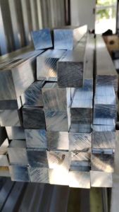 เพลาอลูมิเนียมตัน สี่เหลี่ยม เกรด 6061 T6 ขนาด 10-25มม.