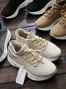 Lightweight Comfortable Mens Running Shoes Breathable Fly Knit Soft Bottom Casual Sports Shoes Spring Summer round Toe Color Block