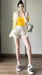 QCMK_ Set áo khoác thể thao 3 sọc outfit dễ thương set 3 món Gió Dù phối màu gồm áo trong mix áo khoác kèm quần đùi